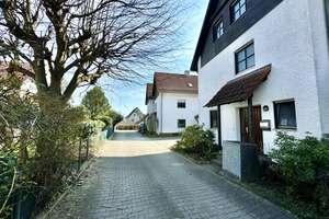 GROßZÜGIGE, HELLE U. GEPFLEGTE DHH IN TOP-WOHNLAGE IN STADTBERGEN – PERFEKT FÜR FAMILIEN – Die vollständige Adresse der Immobilie erhältst du vom Anbieter., 86391 Stadtbergen – Vorschaubild 23