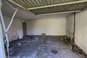 Erlangen-Burgberg - DHH mit 3 Wohnungen - renovierungsbedürftig - mit exkl. Baugrundstück – Die vollständige Adresse der Immobilie erhältst du vom Anbieter., 91054 Burgberg, Erlangen – Vorschaubild 24