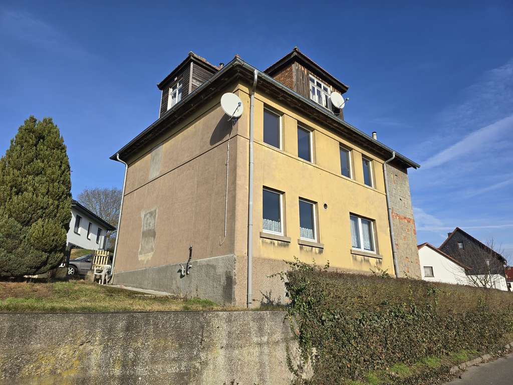 Mehrfamilienhaus mit viel Potenzial