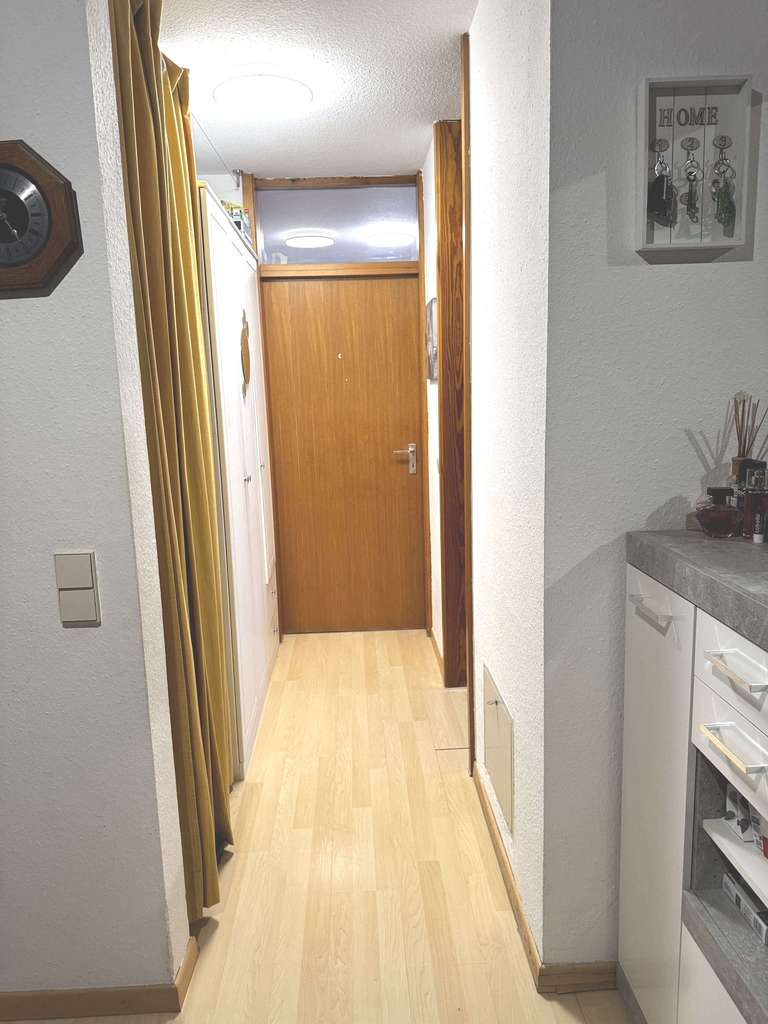 Immobilie in Oberteuringen - Gemütliche 2-3 Zi.-Maison.-Wohnung, verglaster Balkon, TG,  bezugsfrei - Bild 2