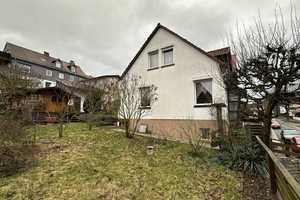 Interessante Doppelhaushälfte mit ca. 120 m² Wohnfläche, kl. Blockhaus, 2 Garagen und Garten. – Osterode am Harz (Kreis) – Vorschaubild 9