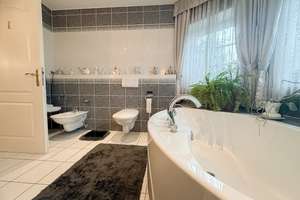 Großzügige Villa mit 360 m² Wohnfläche & Einliegeroption – ruhige Lage nahe Köln – Die vollständige Adresse der Immobilie erhältst du vom Anbieter., 51491 Overath – Vorschaubild 14