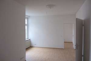 Altbau trifft Kiezflair – 3-Zimmer-Wohnung in Friedrichshain – Petersburger Straße 39, 10249 Friedrichshain, Berlin – Vorschaubild 1