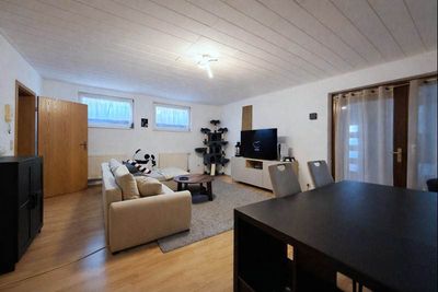 Souterrainwohnung in naturnaher Lage