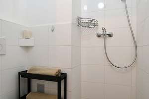 Modern möbliertes Apartment in Stuttgart Mitte – Die vollständige Adresse der Immobilie erhältst du vom Anbieter., 70182 Rathaus, Stuttgart – Vorschaubild 4