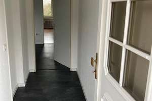 Großzügige Wohnung mit ausgebauten Kellerräumen und Terrasse in Reinshagen – Reinshagener Str. 106, 42857 Reinshagen, Remscheid – Vorschaubild 3