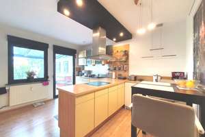 ++ MODERNISIERTES DREIFAMILIENHAUS + DOPPELGARAGE + GARTEN IN GUTER LAGE!! ++ – Die vollständige Adresse der Immobilie erhältst du vom Anbieter., 52134 Herzogenrath – Vorschaubild 8