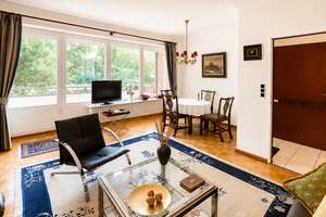 Eleganz trifft Lebensqualität – stilvolle 3-Zimmer-Wohnung mit TG-Stellplatz in Lichterfelde West – Die vollständige Adresse der Immobilie erhältst du vom Anbieter., 12203 Lichterfelde, Berlin – Vorschaubild 2