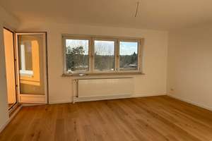 Schöne 3-Zimmer-Wohnung mit Loggia und inkl. Keller in Hamburg-Eißendorf – Strucksbarg  47, 21077 Eißendorf, Hamburg – Vorschaubild 5