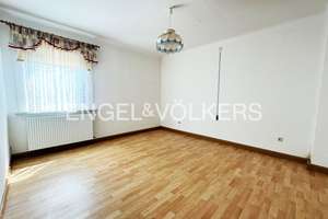**RESERVIERT** Charmantes Einfamilienhaus mit großem Garten und viel Platz für Ihre Wohnideen – Die vollständige Adresse der Immobilie erhältst du vom Anbieter., 99880 Waltershausen – Vorschaubild 4