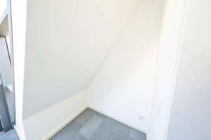 Einzigartiges Dachgeschoss in Berlin – Wohnen mit Potenzial – Die vollständige Adresse der Immobilie erhältst du vom Anbieter., 10715 Wilmersdorf, Berlin – Vorschaubild 7