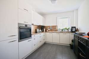 Moderne 3-ZKB-DG-Maisonette Wohnung mit Aufzug, Balkon und Stellplatz in Koblenz-Metternich – Die vollständige Adresse der Immobilie erhältst du vom Anbieter., 56072 Metternich, Koblenz – Vorschaubild 8