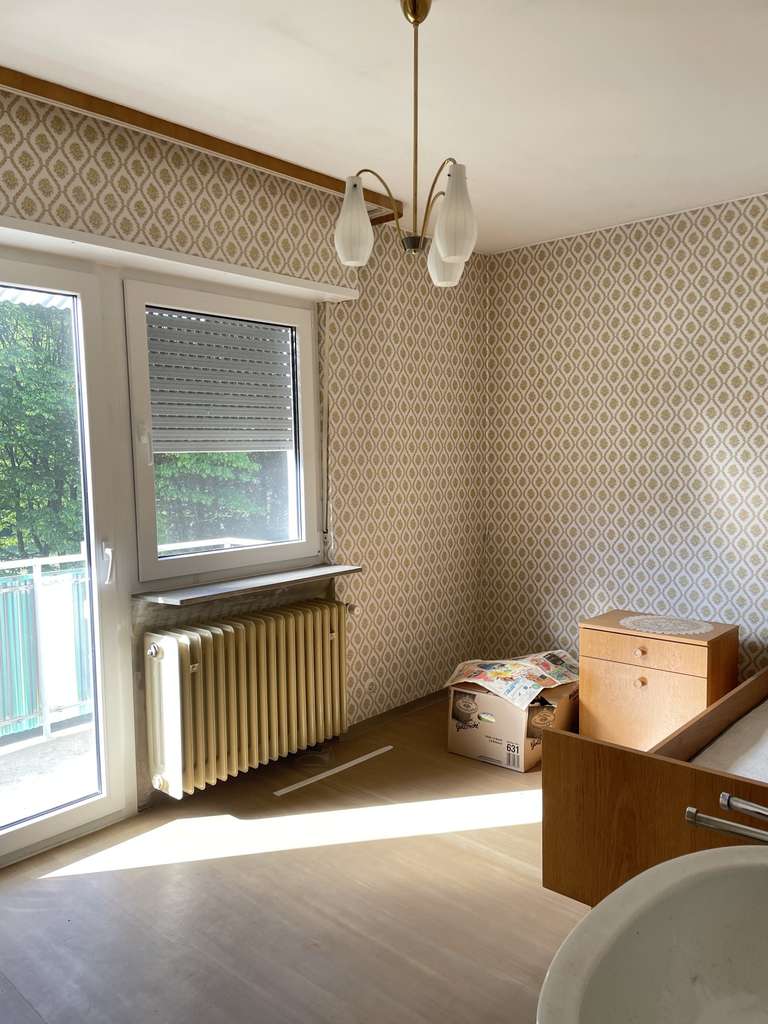 Immobilie in Dahn - Zweifamilienhaus in Dahn mit großem Grundstück - Bild 2