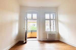 Ruhige, renovierte 3-Zimmer-Altbauwohnung mit Süd-West-Balkon nahe Spree & Mierendorffplatz – Die vollständige Adresse der Immobilie erhältst du vom Anbieter., 10589 Charlottenburg, Berlin – Vorschaubild 2
