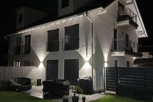 Klimaneutrale Doppelhaus Hälfte mit Garten, großer Terrasse,  Bergblick – Die vollständige Adresse der Immobilie erhältst du vom Anbieter., 83052 Bruckmühl – Vorschaubild 1