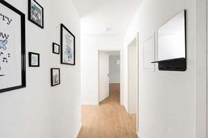 Nähe Stadtgarten: Schön geschnittene 3 Zimmerwohnung mit guter Ausstattung und Balkon – Roßstr. 236, 47798 Stadtmitte, Krefeld – Vorschaubild 2