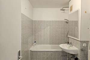 Ruhige 1-Zimmer-Wohnung mit Balkon in Großhadern – Heiglhofstraße 86, 81377 Großhadern, München – Vorschaubild 6