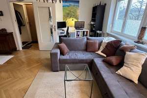 Lichtdurchflutete 3-Zimmer Wohnung  mit Einbauküche und Balkon ab Sofort verfügbar! – Amerstorfferstraße 8, 81549 Südgiesing, München – Vorschaubild 2