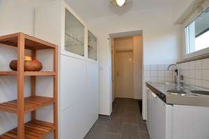 Modern möblierte Einliegerwohnung mit separatem Eingang in Bad Cannstatt – Die vollständige Adresse der Immobilie erhältst du vom Anbieter., 70374 Im Geiger, Stuttgart – Vorschaubild 3
