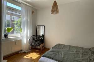 Bezugsfreie 2-Zimmer-Wohnung in sehr beliebter Lage – ruhig im gepflegten Hinterhaus – Blumenthalstraße 7, 50670 Neustadt/Nord, Köln – Vorschaubild 5