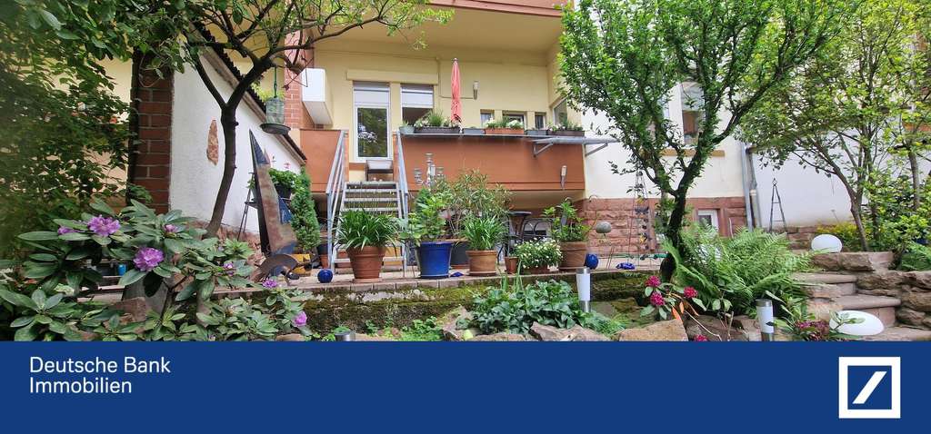 Charmante Erdgeschosswohnung mit eigenem Garten