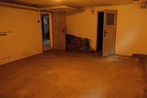 7-Zimmer Einfamilienhaus mit Garage in Neusäß – Die vollständige Adresse der Immobilie erhältst du vom Anbieter., 86356 Neusäß – Vorschaubild 9