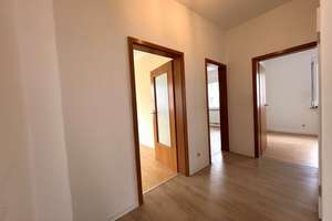 Helle 3-Zimmer-Wohnung mit großem Balkon in ruhiger Lage – Die vollständige Adresse der Immobilie erhältst du vom Anbieter., 70329 Obertürkheim (Ortsteil), Stuttgart – Vorschaubild 17