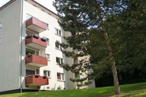 Frisch gestrichene 4-ZKB im 3. Stock sucht Nachmieter (kein WBS)