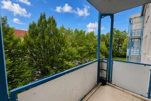 Hochwertiger Wohnkomfort auf 3 Räumen | Balkon + EBK auf Wunsch – Eckersbacher Höhe 40, 8066 Eckersbacher Höhe (E1-E4), Zwickau – Vorschaubild 1