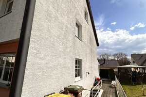 Attraktives Reihenendhaus mit Wintergarten und Bar im Keller – Familienfreundliches Wohnen – Ludwigsburg (Kreis) – Vorschaubild 2
