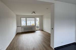 helle 2 Zimmerwohnung mit Balkon* – Hölderlinstraße 10, 47226 Rheinhausen-Mitte, Duisburg – Vorschaubild 3