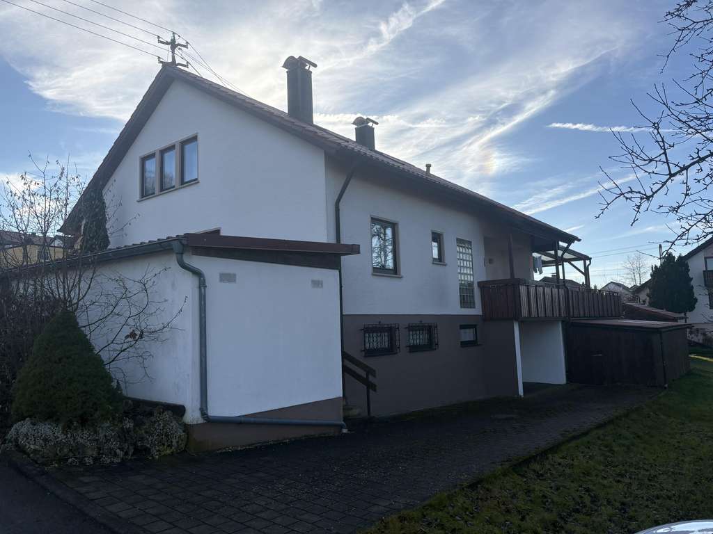 Immobilie in Ehingen (Donau) - Sonnenverwöhntes Einfamilienhaus mit Platz für die ganze Familie. - Bild 1