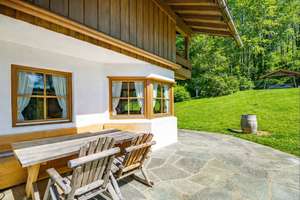Großzügiges Landhaus in Miesbach- 30 Minuten bis München – Die vollständige Adresse der Immobilie erhältst du vom Anbieter., 83714 Miesbach – Vorschaubild 2