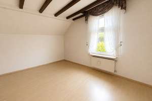 JA, zum gepflegten Zweifamilienhaus mit großem Garten und Stellplätzen in Wuppertal-Beyenburg – Die vollständige Adresse der Immobilie erhältst du vom Anbieter., 42399 Langerfeld-Beyenburg, Wuppertal – Vorschaubild 14