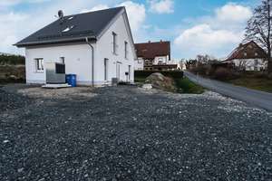 Moderne Architektur trifft auf hohe Energieeffizienz: Das schlüsselfertige Haus – bereit zum Einzug – Die vollständige Adresse der Immobilie erhältst du vom Anbieter., 95694 Mehlmeisel – Vorschaubild 23