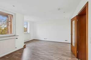 Ruhige 2-Zimmer-Oase mit Balkon & Blick ins Grüne