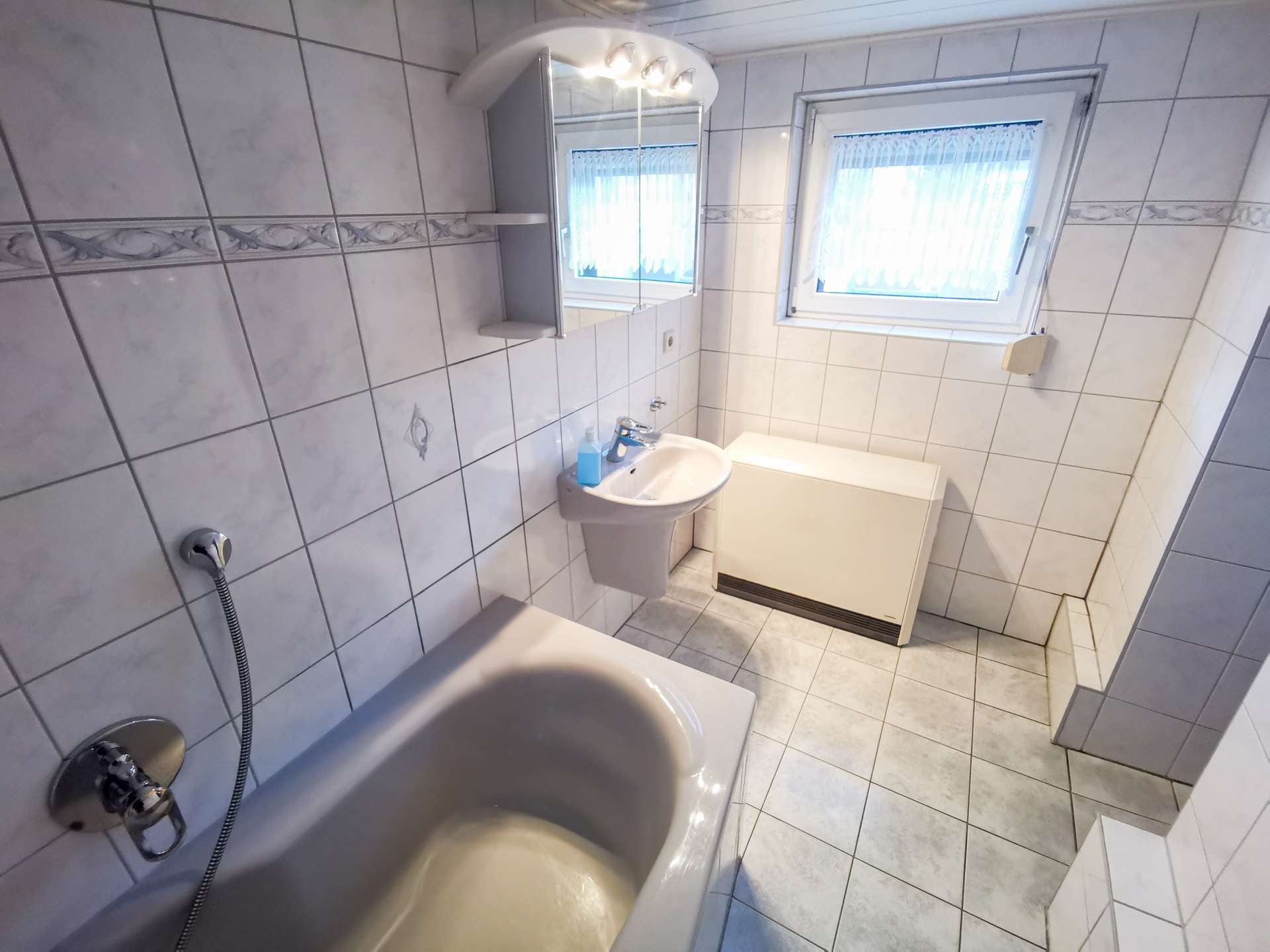 Immobilie in Schönwölkau - Einzug sofort möglich! | Großzügiges Einfamilienhaus mit Sanierungsbedarf | Grüne Lage - Bild 1