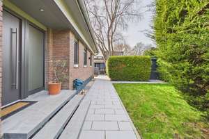 Stilvoller Bungalow mit schönem Garten und Garage in begehrter, familienfreundlicher Wohnlage – Die vollständige Adresse der Immobilie erhältst du vom Anbieter., 55128 Bretzenheim, Mainz – Vorschaubild 2