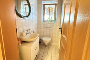 Großzügiges Zweifamilienhaus mit Traumgarten und Doppelgarage in Neuburg/Heinrichsheim – Die vollständige Adresse der Immobilie erhältst du vom Anbieter., 86633 Neuburg an der Donau – Vorschaubild 19