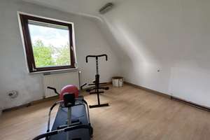 Gepflegte Doppelhaushälfte in guter Lage von Echterdingen! – Die vollständige Adresse der Immobilie erhältst du vom Anbieter., 70771 Leinfelden-Echterdingen – Vorschaubild 11