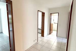 Gepflegte 3 Zimmer Wohnung in begehrter Lage  - Stuttgart-Sillenbuch – Mendelssohnstraße 2, 70619 Sillenbuch (Ortsteil), Stuttgart – Vorschaubild 2