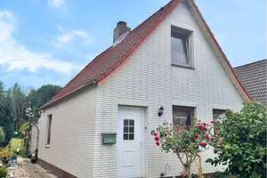 Verkauf eines Einfamilienhauses mit großzügigem Garten in Heide/Dithmarschen – Dithmarschen (Kreis) – Vorschaubild 1