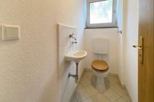 GEPFLEGTES UND MODERNISIERTES MEHRFAMILIENHAUS MIT DREI LADENGESCHÄFTEN NAHE GUSTAV-ADOLF-STRASSE – Die vollständige Adresse der Immobilie erhältst du vom Anbieter., 90431 Großreuth bei Schweinau, Nürnberg – Vorschaubild 19