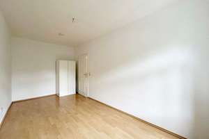 "Schöne 2-Zimmer-Wohnung mit Einbauküche, Balkon, Waschmaschine und Fenstererker" – Jakobstraße 55, 9130 Sonnenberg, Chemnitz – Vorschaubild 14