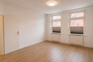 Freie sanierte 2-Zimmer-Wohnung in Lübeck - Kronsforder Allee – 23560 Sankt Jürgen, Lübeck – Vorschaubild 2