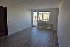 Frisch renovierte 2 Zimmer Wohnung in Porz-Finkenberg – Konrad-Adenauer-Straße 72 -80, 51149 Finkenberg, Köln – Vorschaubild 1