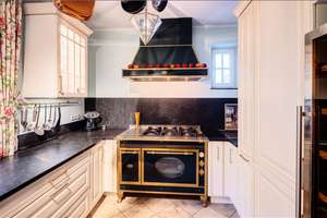 Möbliert: Elegante Wohnung mit stilvollem Interieur – Die vollständige Adresse der Immobilie erhältst du vom Anbieter., 80638 Nymphenburg, München – Vorschaubild 10