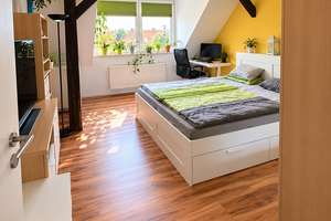 Großzügige 3-Zimmer-Dachgeschosswohnung mit überdachtem Balkon in Erfurt-Ilversgehofen – Feldstraße 15a, 99082 Ilversgehofen, Erfurt – Vorschaubild 5