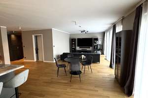 Luxuriöse 3-Zimmer-Wohnung mit EBK I Blick auf die Spree I bodentiefe Fenster I Smart Home I Quooker – Charlottenburger Ufer 14, 10587 Charlottenburg, Berlin – Vorschaubild 4