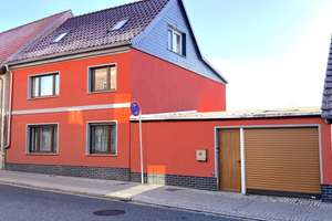 Modern saniertes Einfamilienhaus mit viel Platz, Doppelgarage, Stadtlage und Dachterrassen-Potenzial – Die vollständige Adresse der Immobilie erhältst du vom Anbieter., 14913 Jüterbog – Vorschaubild 1